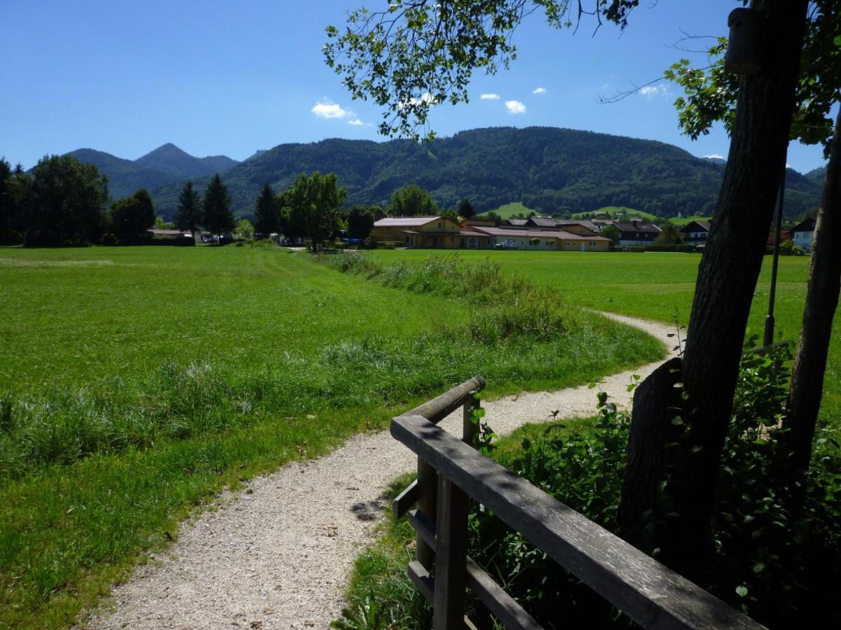 Direkt Zwischen Chiemsee U Alpen Dg 베르나우암히엠지 외부 사진